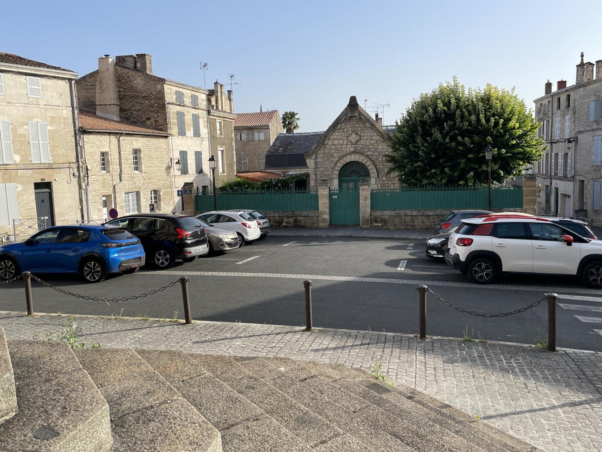 Chez Jean-Yves Et Zoe - La Dolce Vita - Au Calme, Tres Propre, Proche Parkings Niort Eksteriør billede