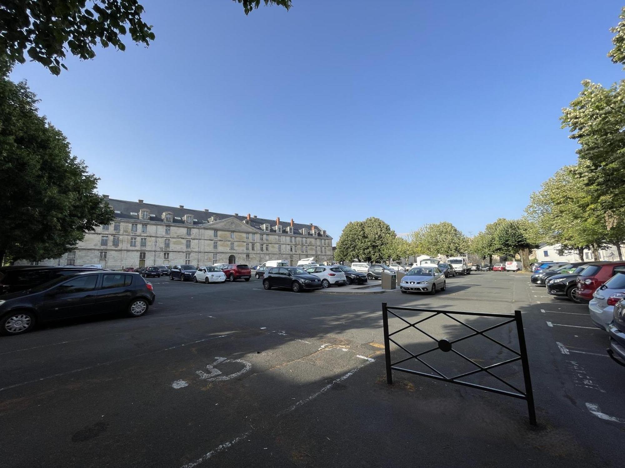 Chez Jean-Yves Et Zoe - La Dolce Vita - Au Calme, Tres Propre, Proche Parkings Niort Eksteriør billede